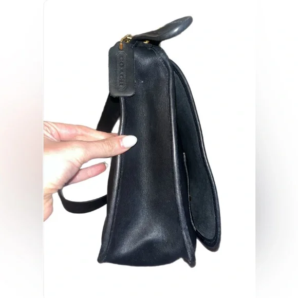 Vintage NYC Coach Stewardess Bag - Picture 10 of 11